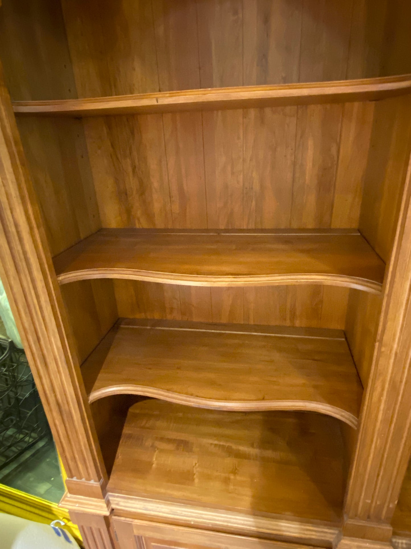 Ethan Allen "Legacy" Bookcase (V9HYLG)