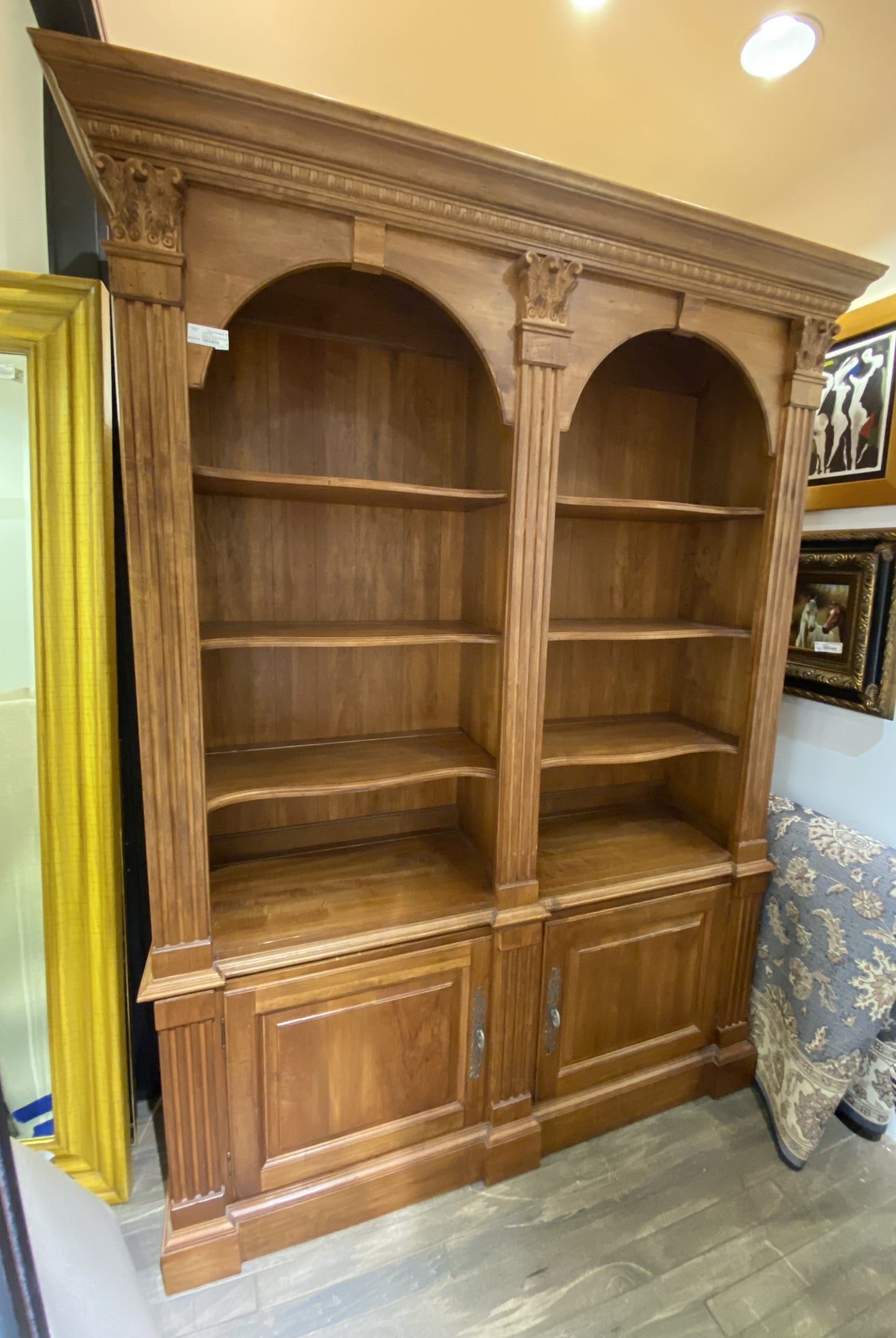 Ethan Allen "Legacy" Bookcase (V9HYLG)