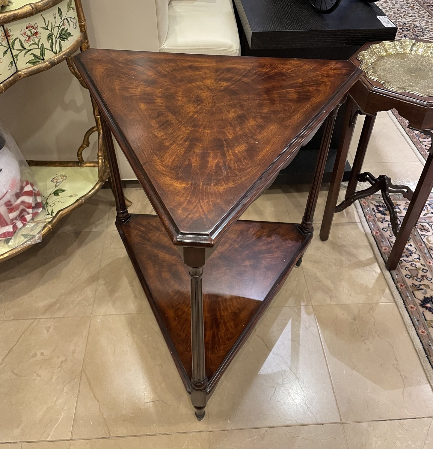 Theodore Alexander Triangle Side Table (YYTC9C)