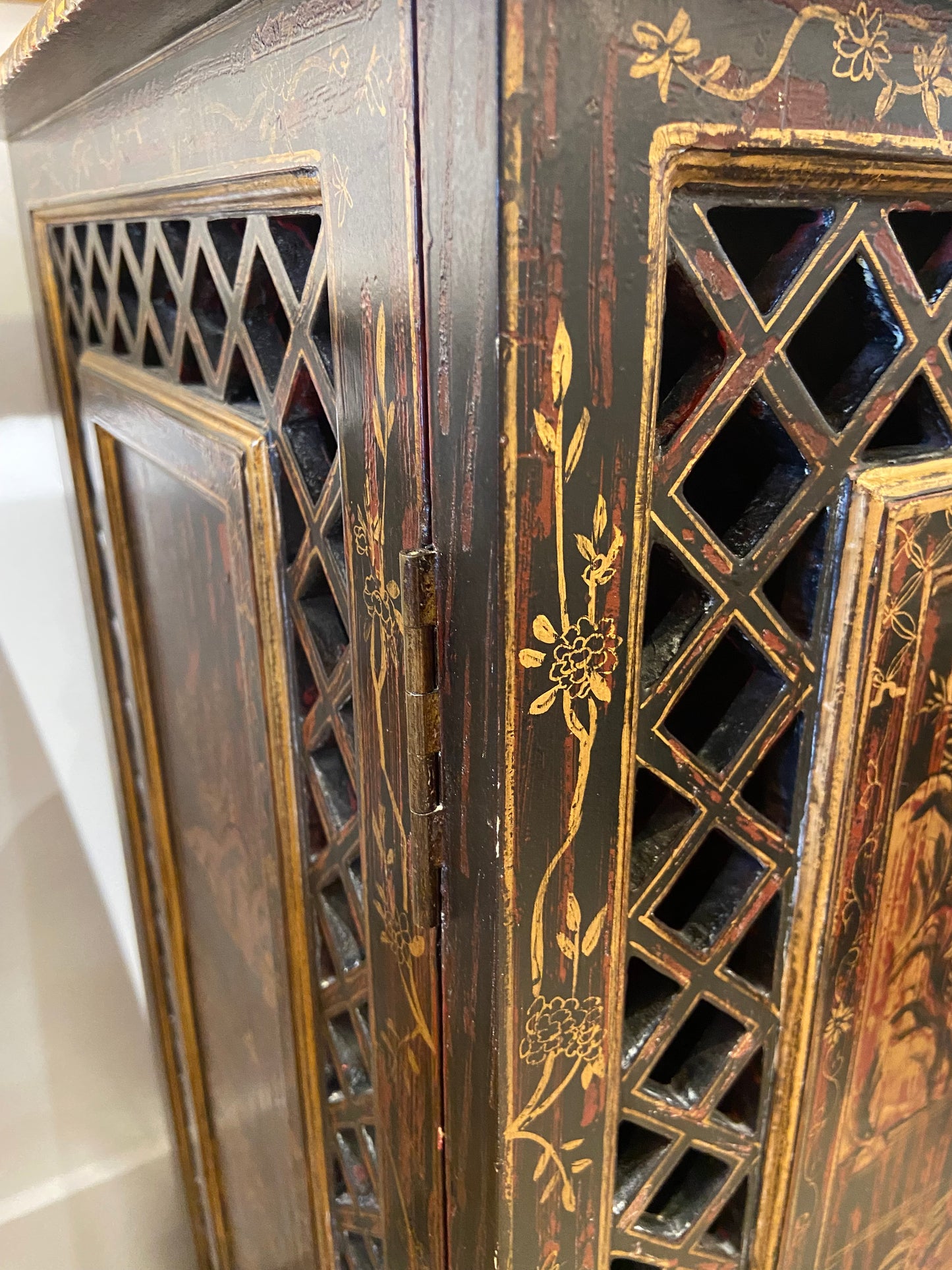 Chinoiseries Style Sideboard with Fretwork (6FWUEX)