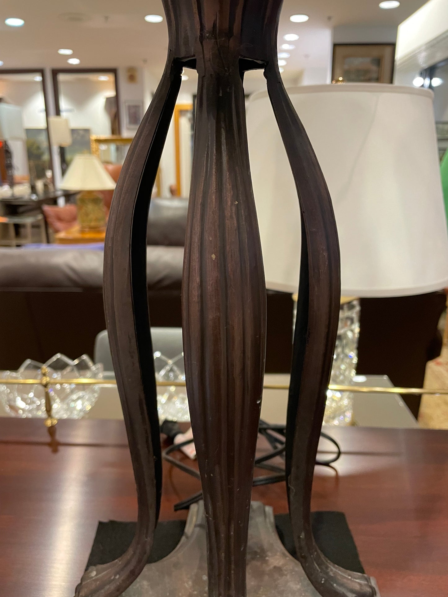 Meyda Tiffany Reproduction Wisteria Lamp (YFDD24)