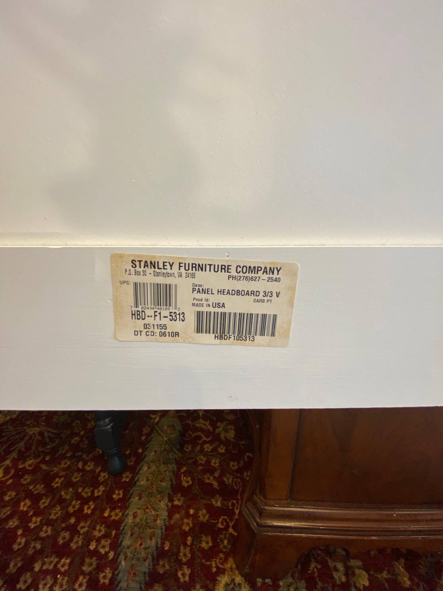 Stanley Young American White Twin Bedframe (L1W3UR)