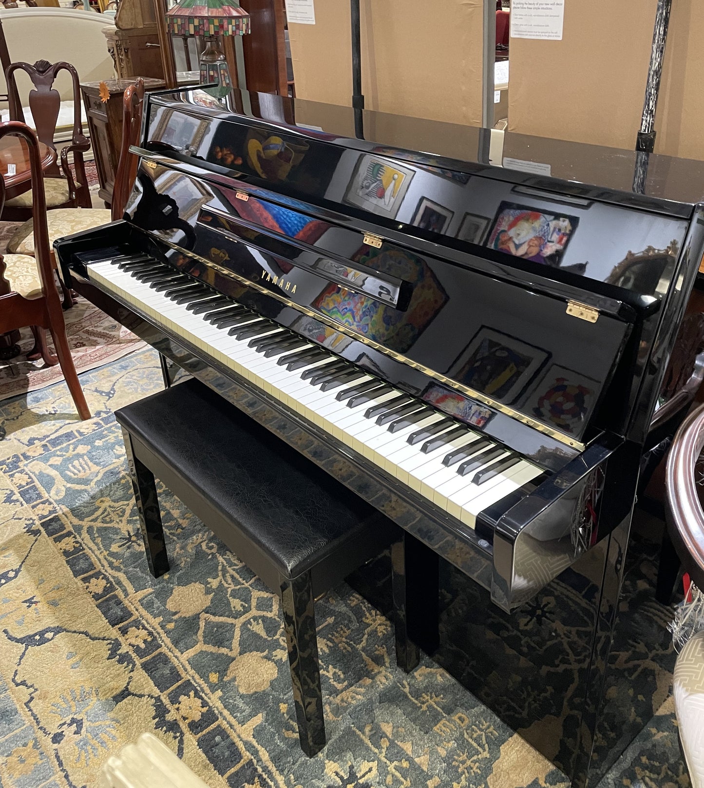 Yamaha Upright "LU-11" Piano (2SP79B)