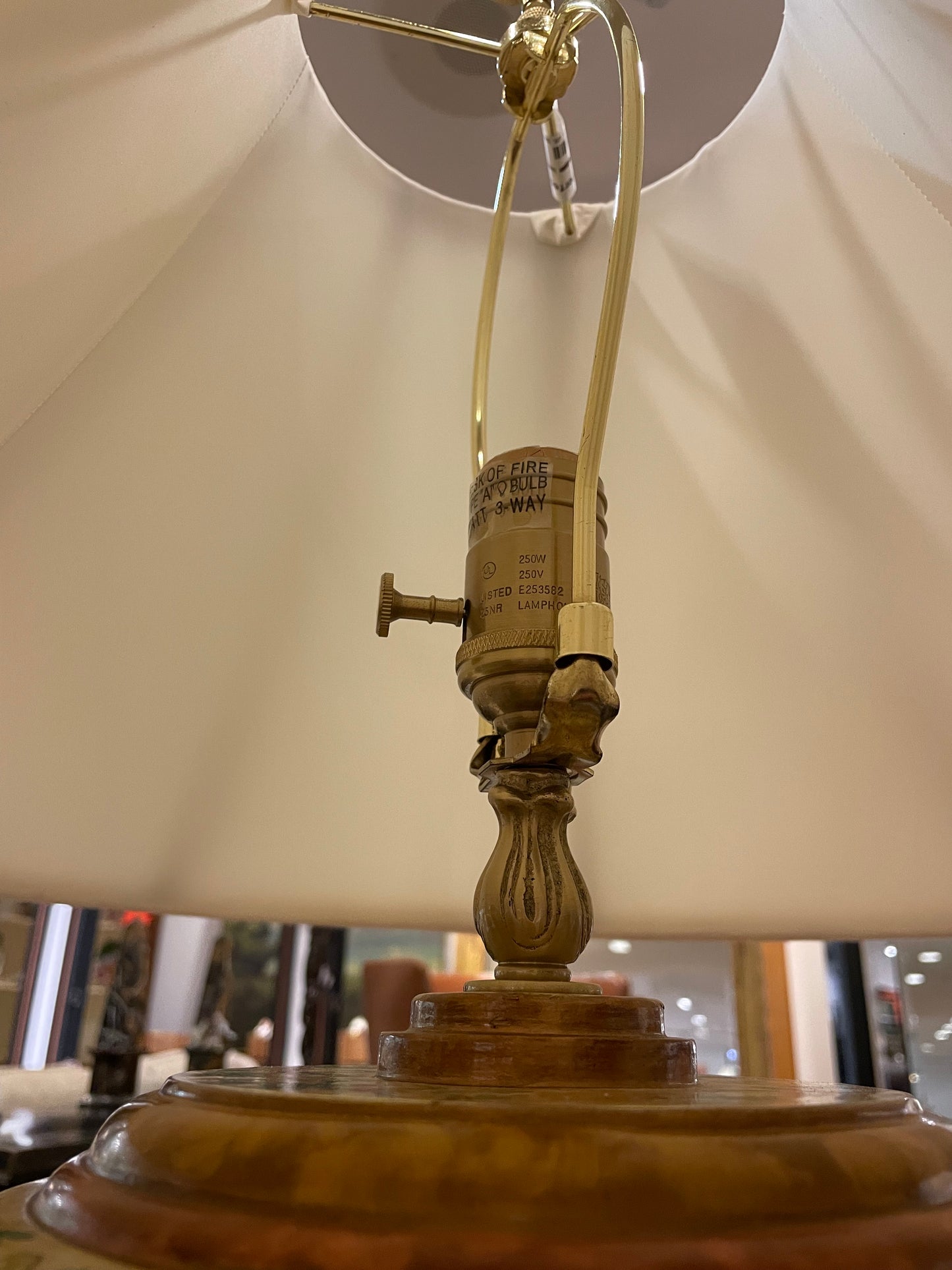 Wildwood Painted Toile Lamp (BG2E3V)