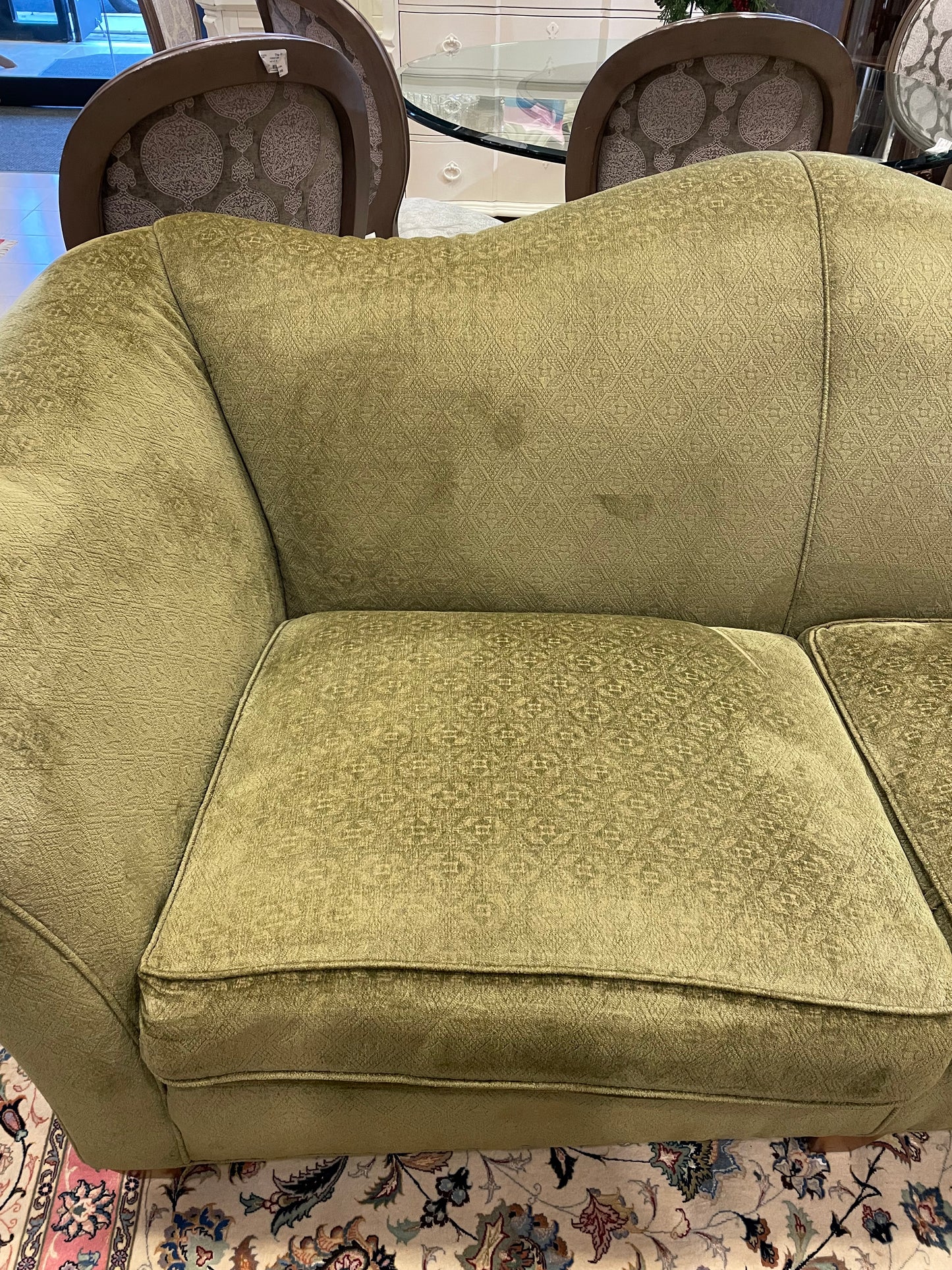 Stickley Camelback Loveseat AS IS (C37YXW)