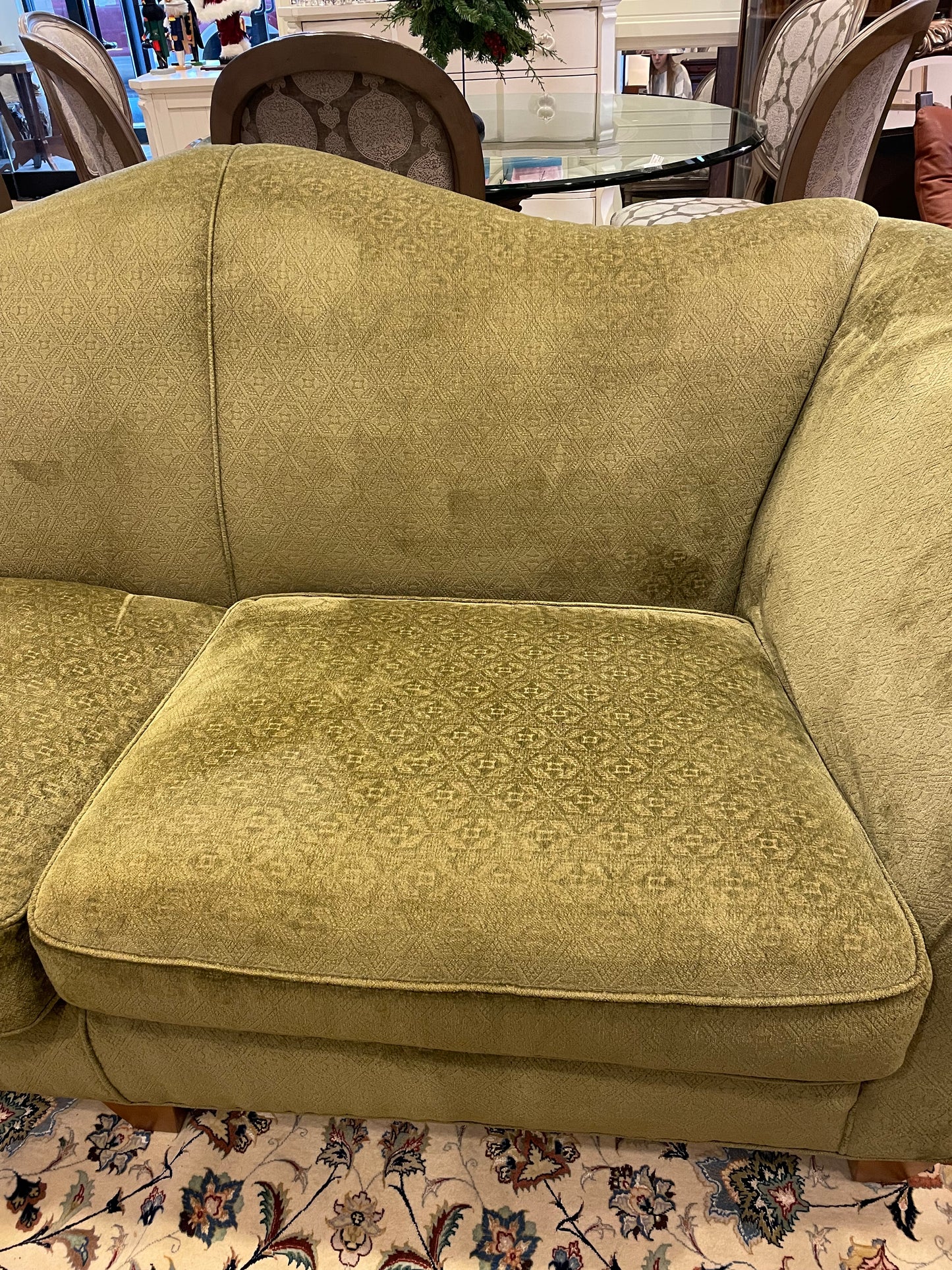 Stickley Camelback Loveseat AS IS (C37YXW)