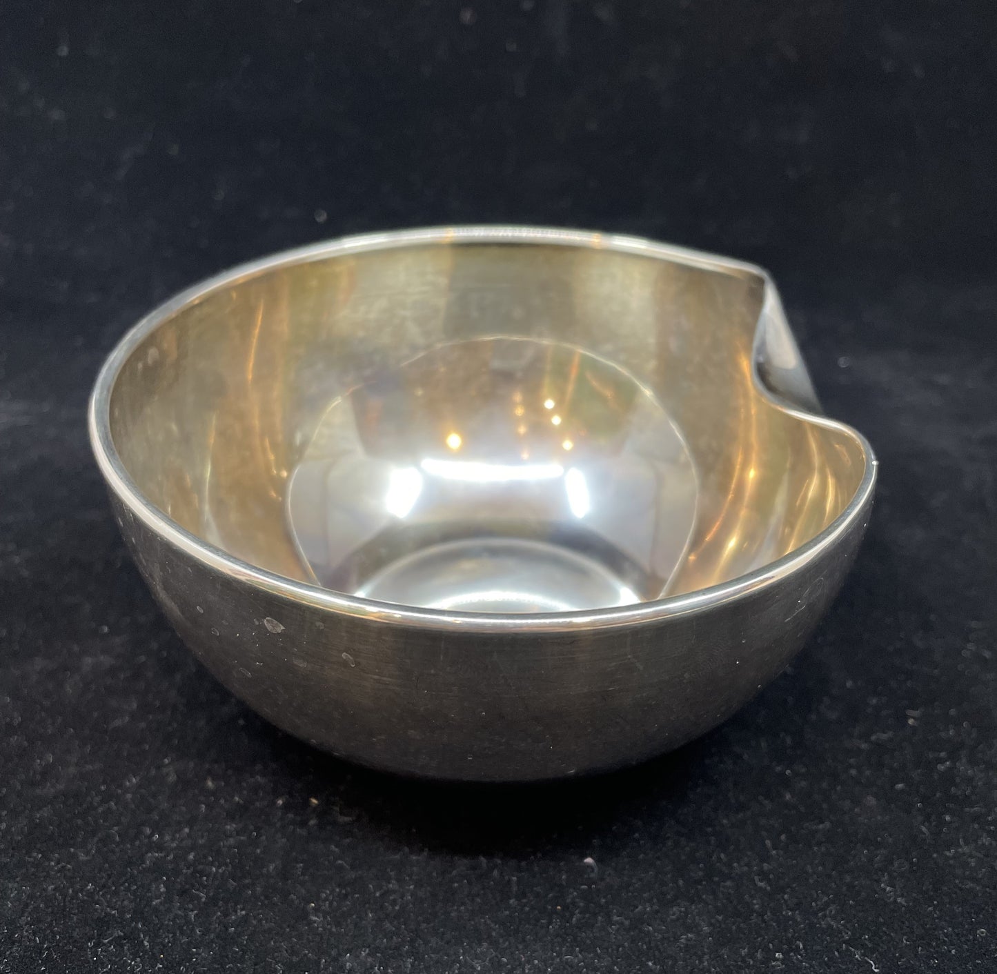 Tiffany and Co Elsa Peretti Thumbprint Bowl (3V7HQZ)