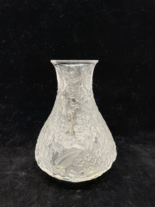 Lalique "Wisteria" Vase with Box (VHGU3S)