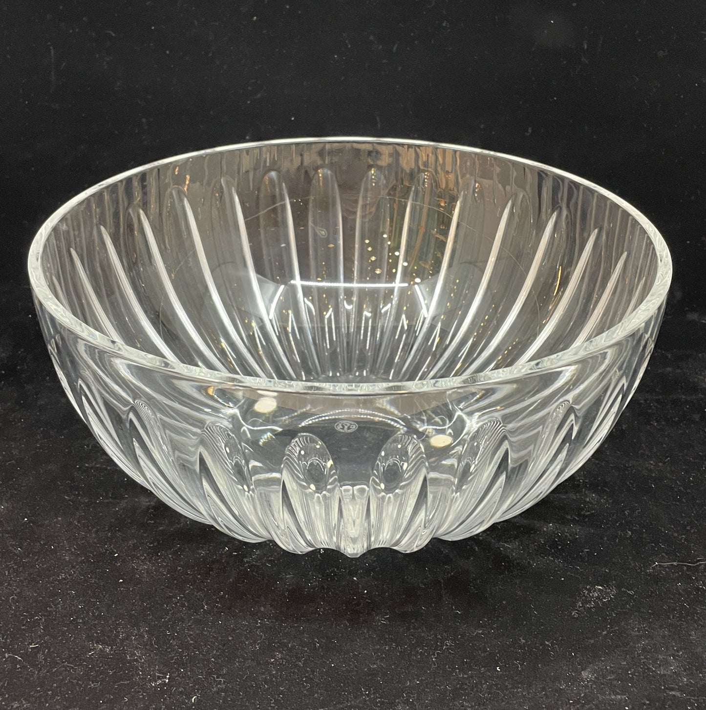 Baccarat Fluted Center Bowl (5XYX8B)