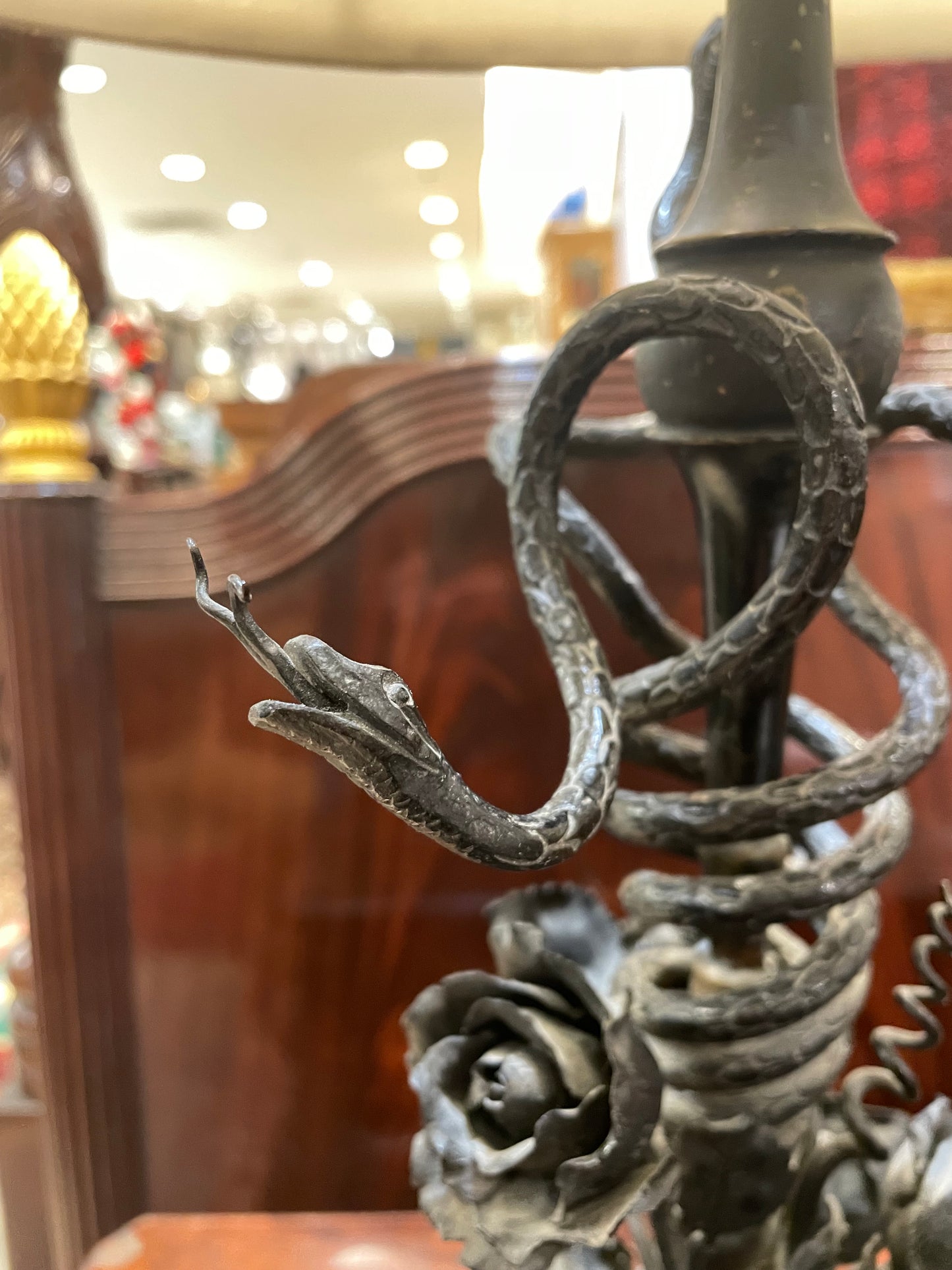 Iron Rose and Snake Lamp (X2DLXD)