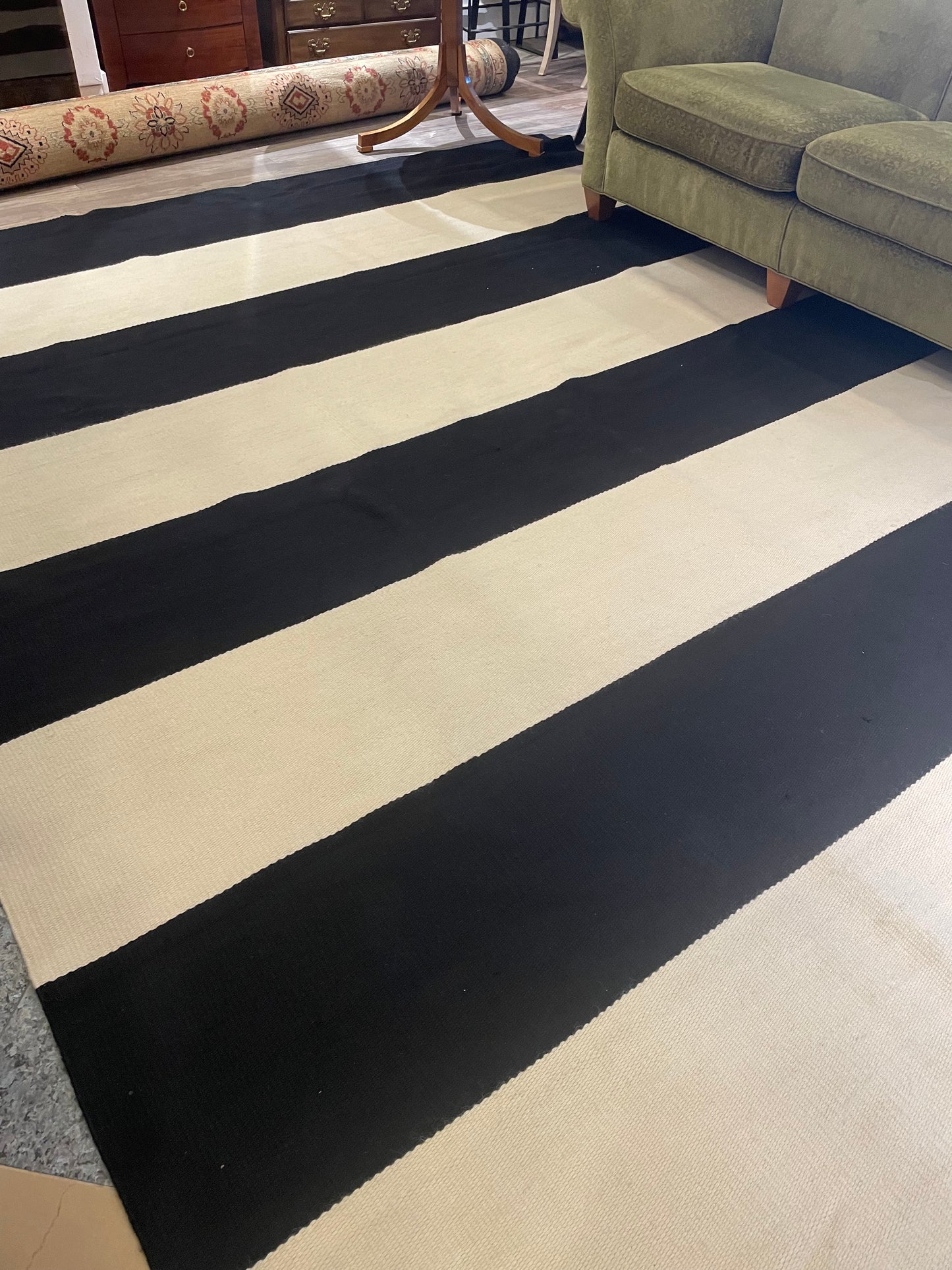 Custom Black & White Striped Rug (9.8x13) (CXF6LW)