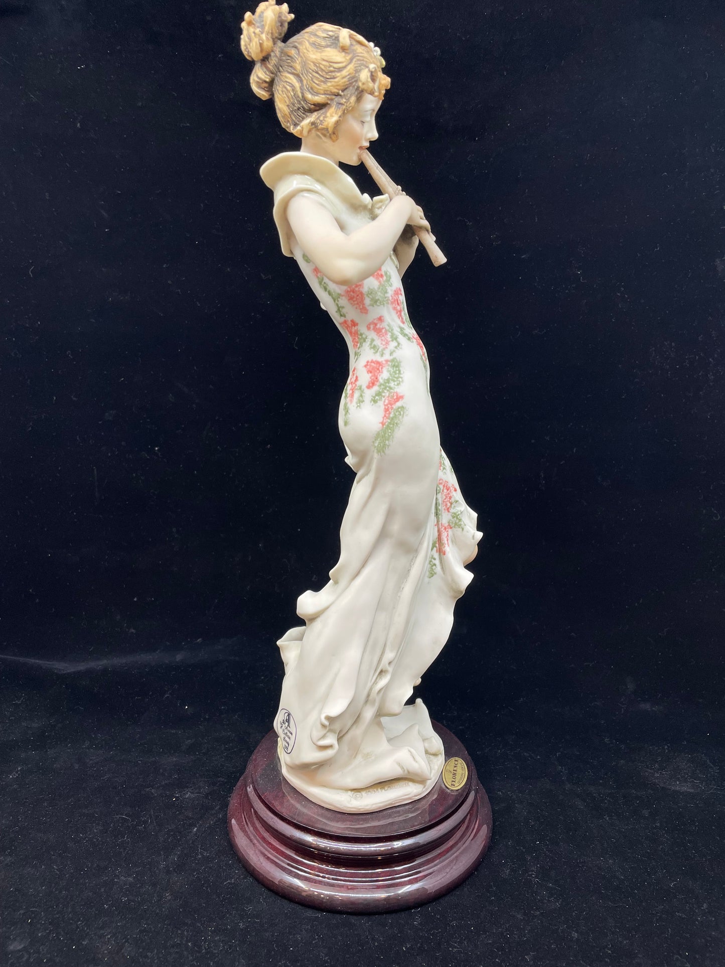 Armani "Melody" Figurine (7SX8UT)