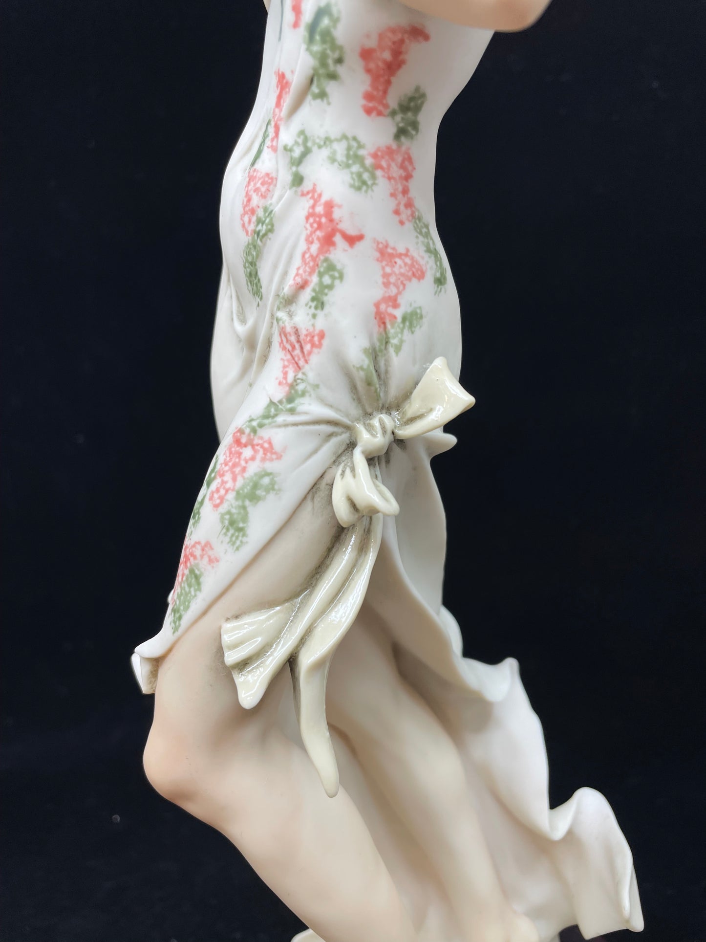 Armani "Melody" Figurine (7SX8UT)