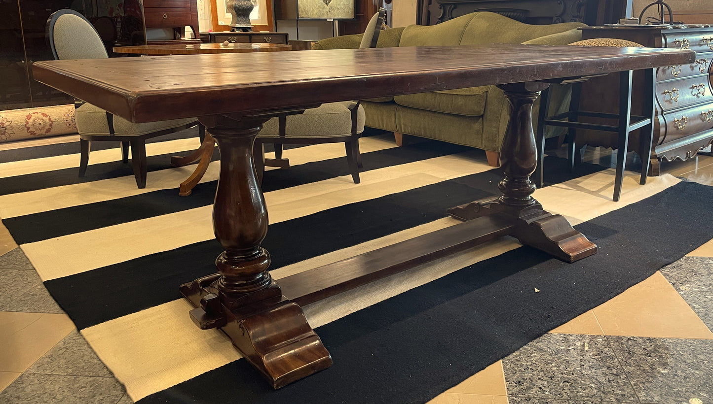 Theodore Alexander "Castle Bromwich" Dining Table (F1JPWF)