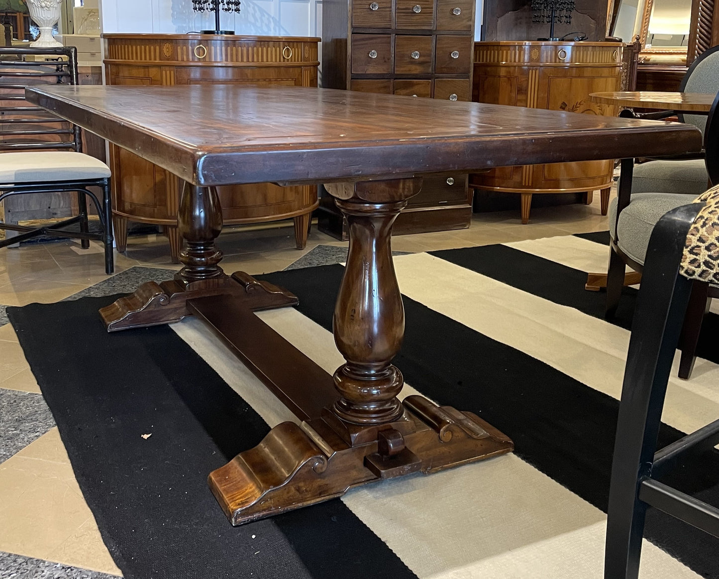 Theodore Alexander "Castle Bromwich" Dining Table (F1JPWF)