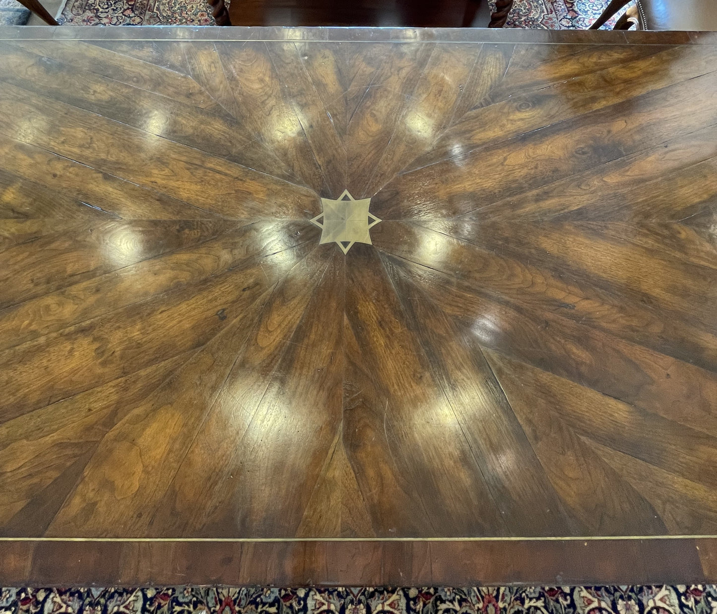 Holly Hunt Custom Dining Table (ZQQA7F)