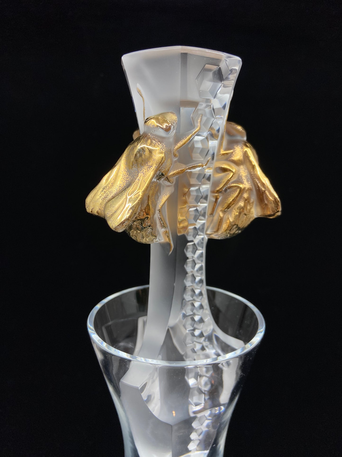 Lalique Abeilles Gold Decanter (ZU4347)