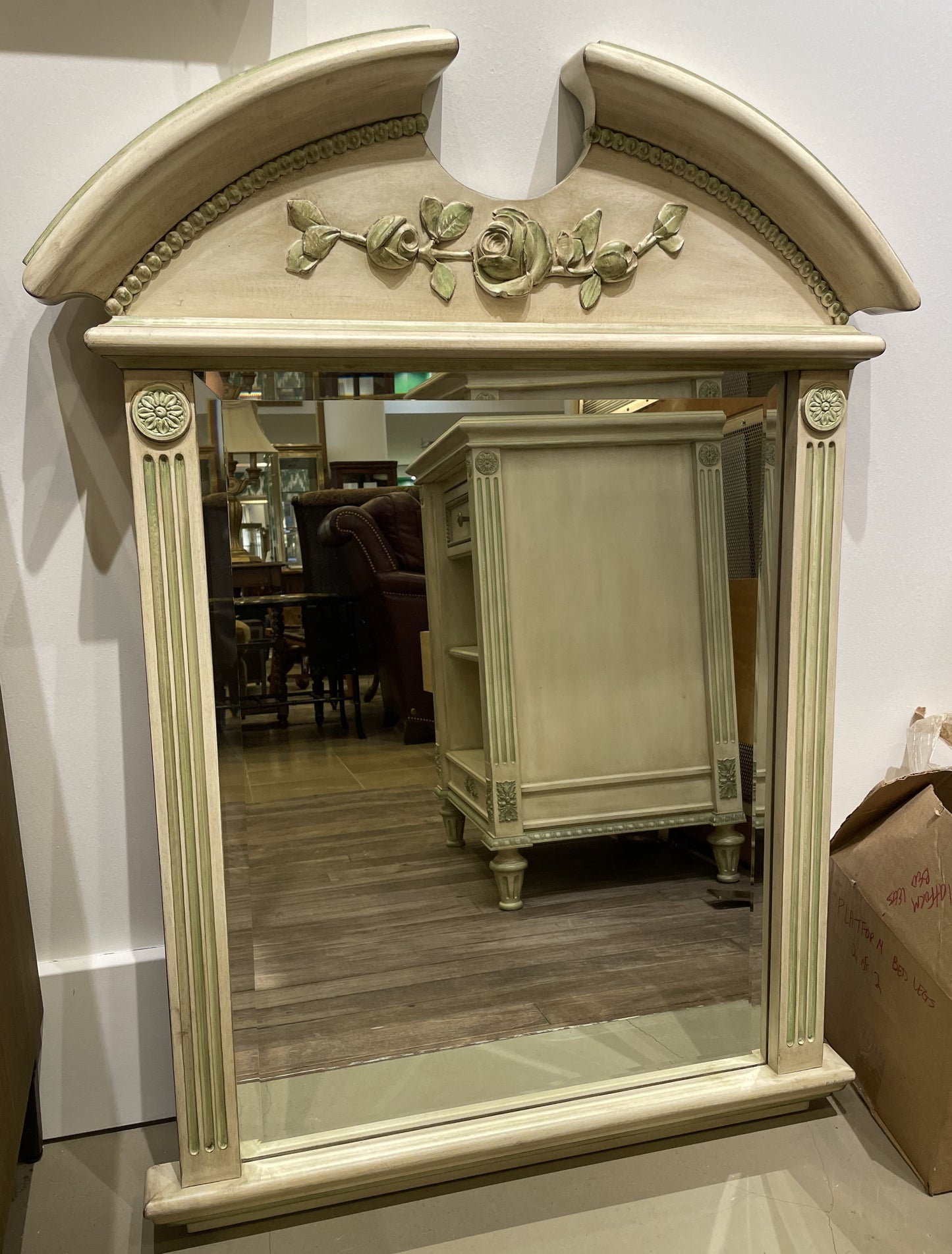 Julia Gray Style Wall Mirror (386467)