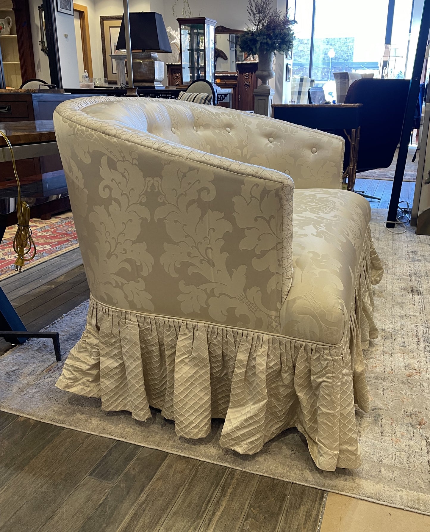 White Damask Settee AS IS (03H007)