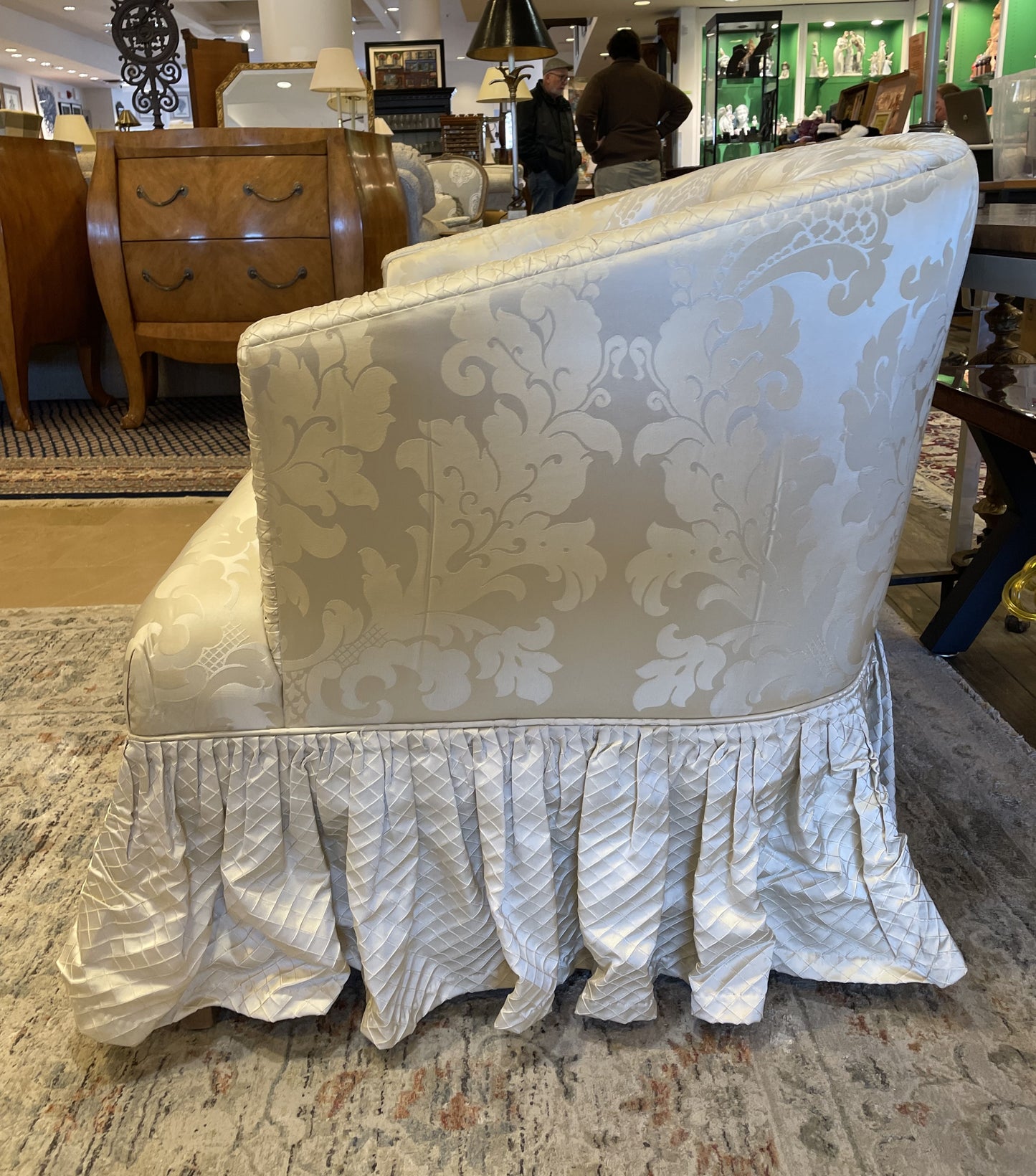 White Damask Settee AS IS (03H007)