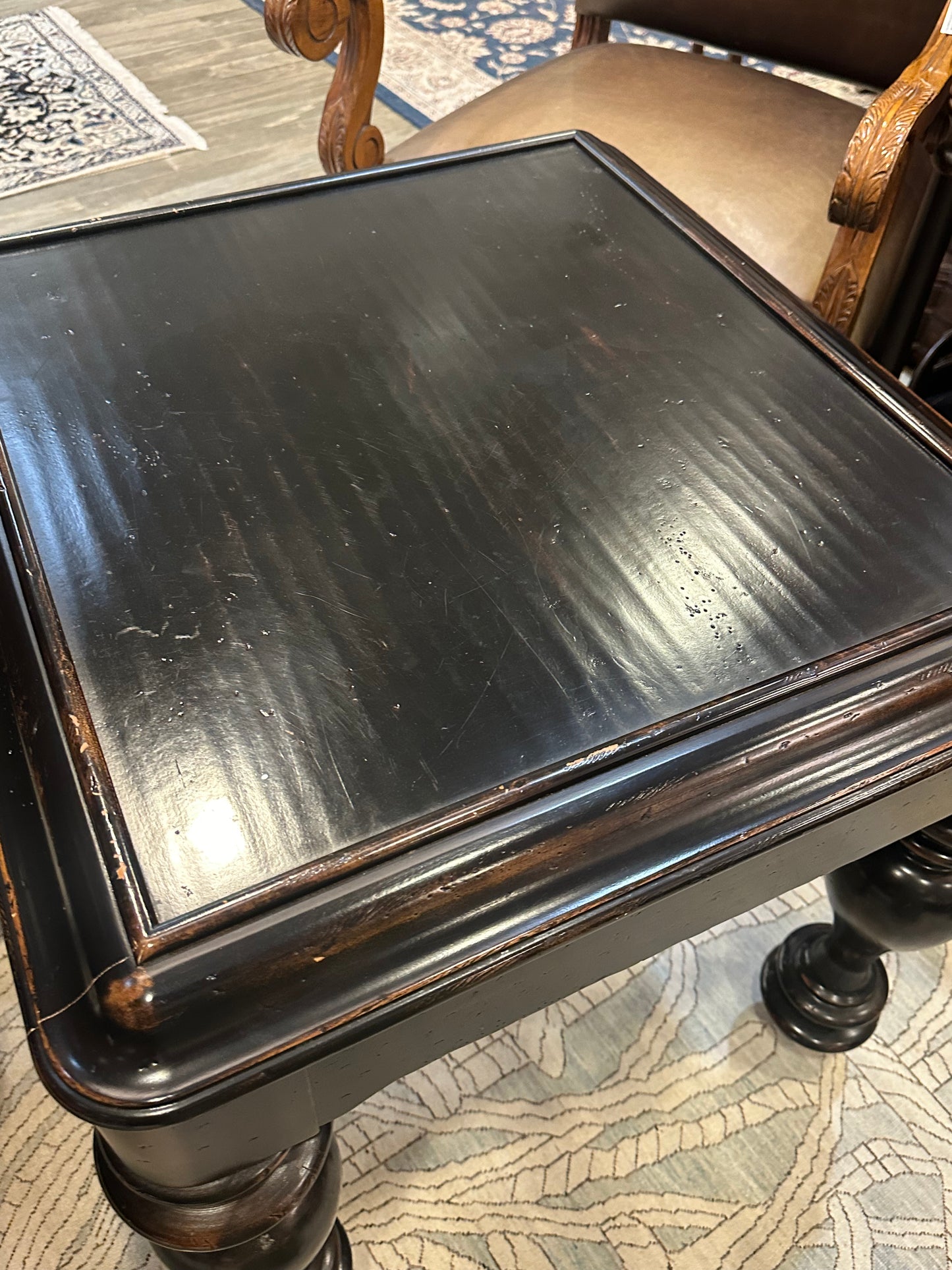 Faux Finish Black Square End Table (L8Y9NU)