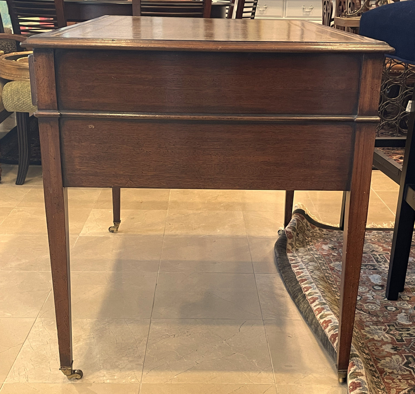 Edwardian Style Leather Top Writing Desk (8CAHP5)