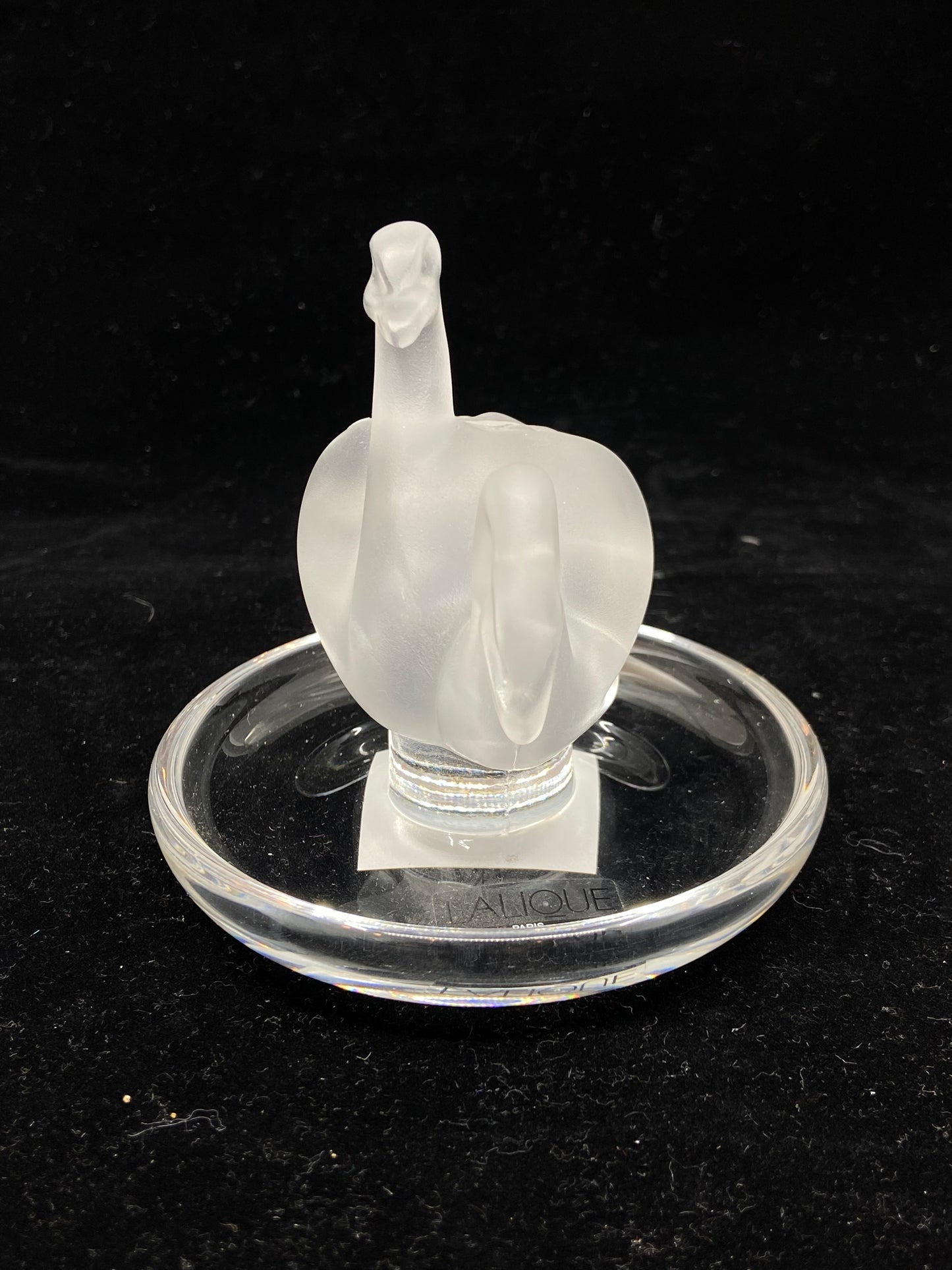 Lalique Swan Ring Holder (DN4KFR)