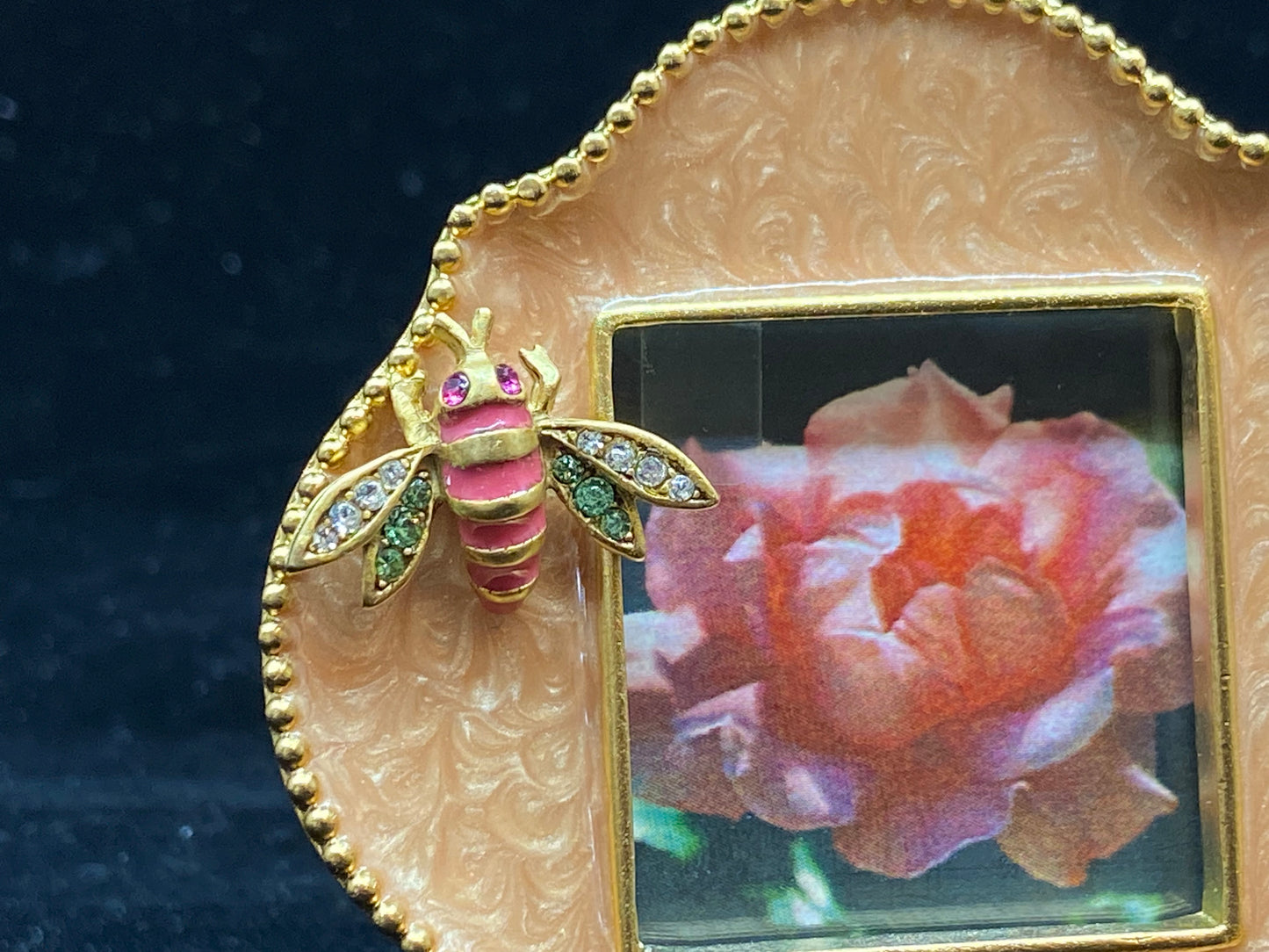 Jay Strongwater Miniature Pink Enamel Frame with Bee (VQ2VY6)