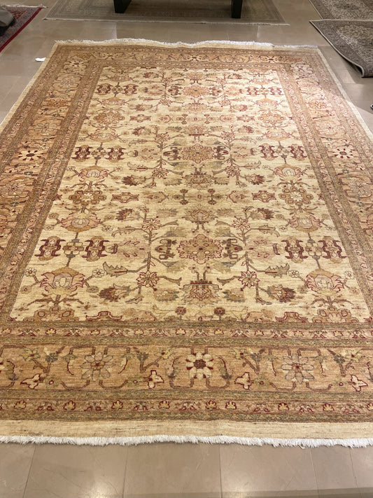 Hand Knotted Neutral Rug (7.9x11.9) (03H019)