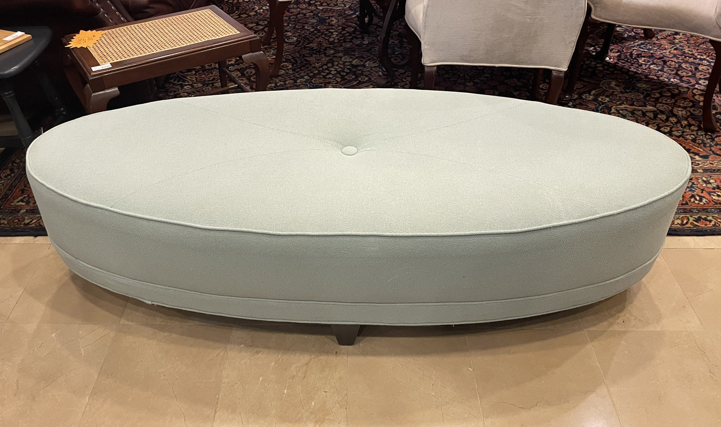 Oval Tufted Bench (BNYT98)