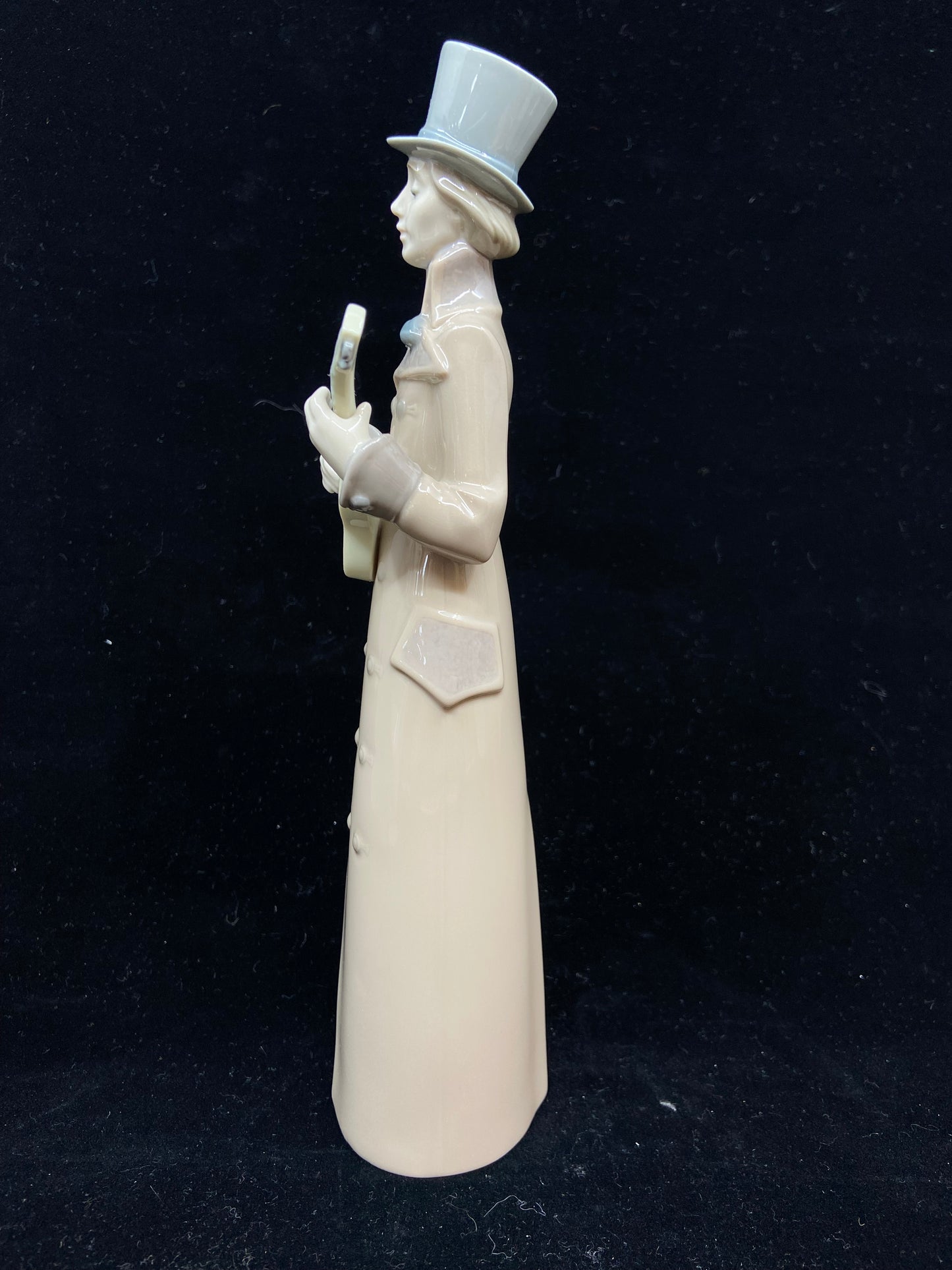 Lladro Bell Musician with Guitar #8173 (YBWRHB)