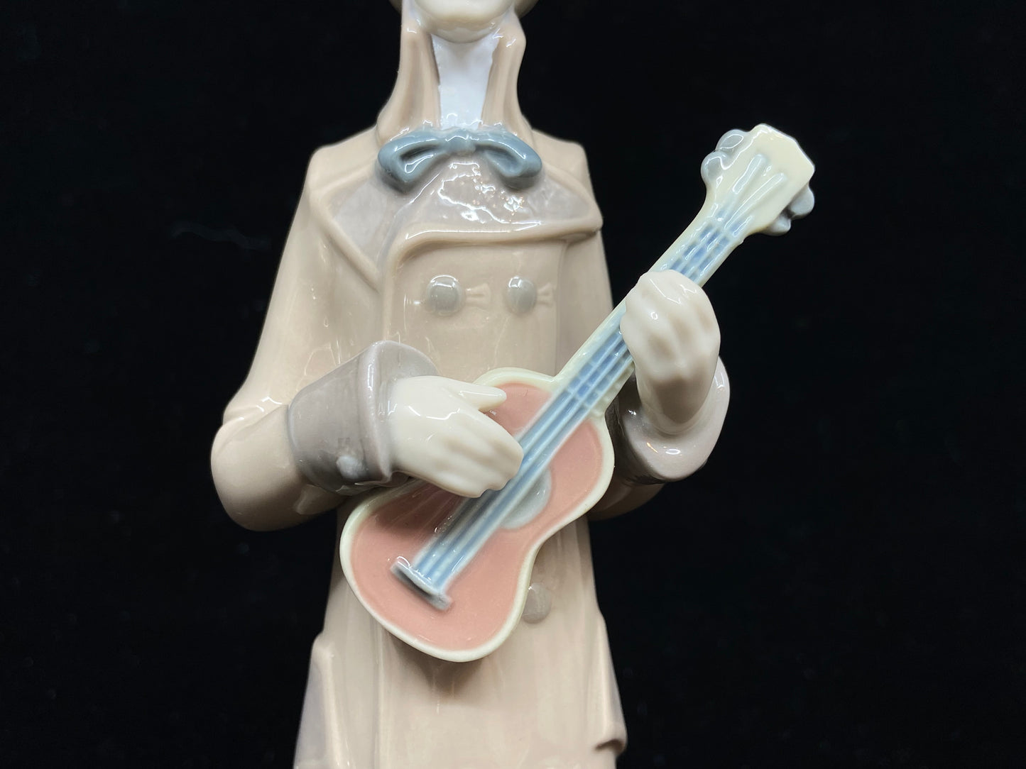 Lladro Bell Musician with Guitar #8173 (YBWRHB)