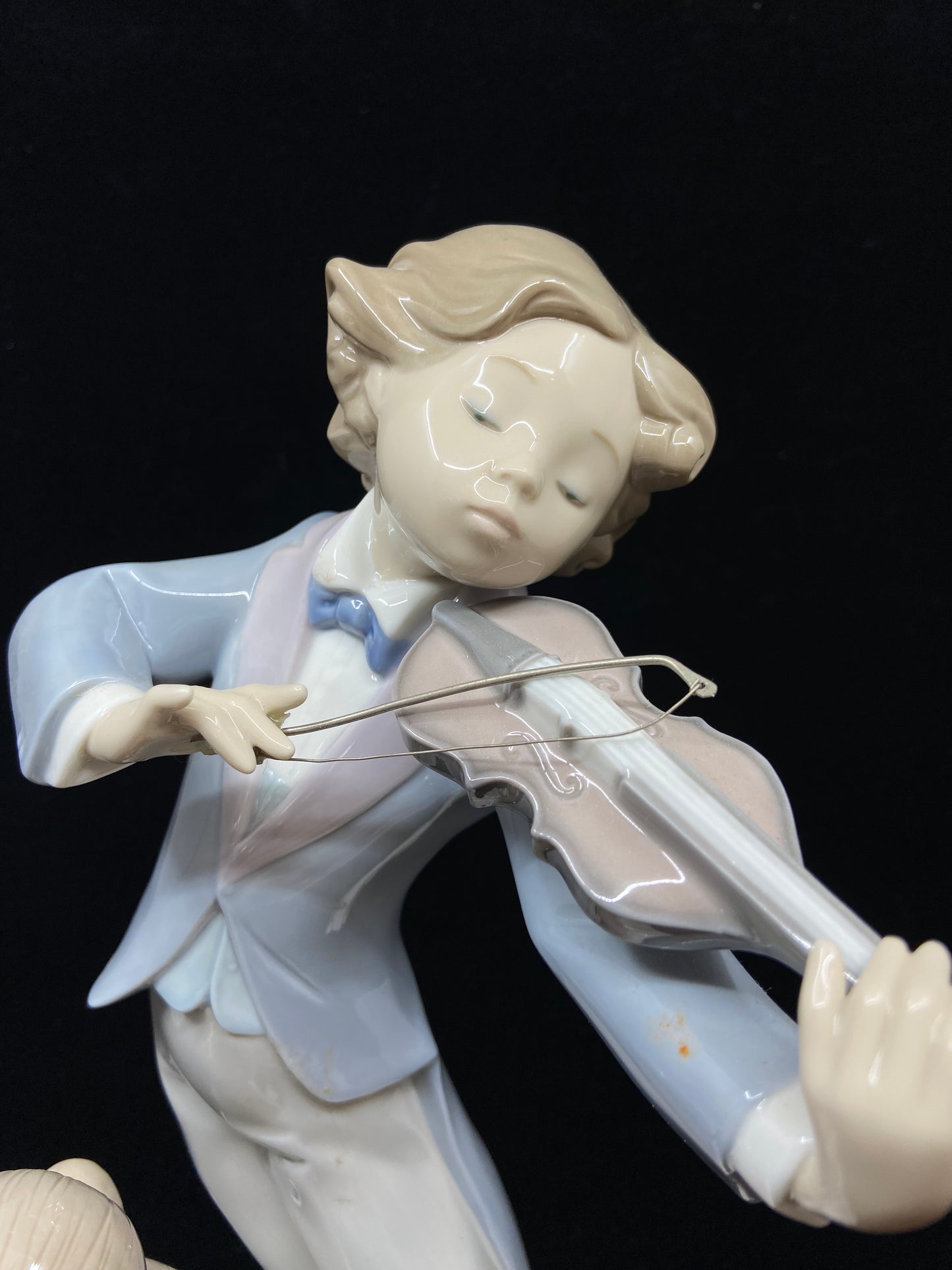 Lladro Captivating Melody #9688 (RYYW2Z)