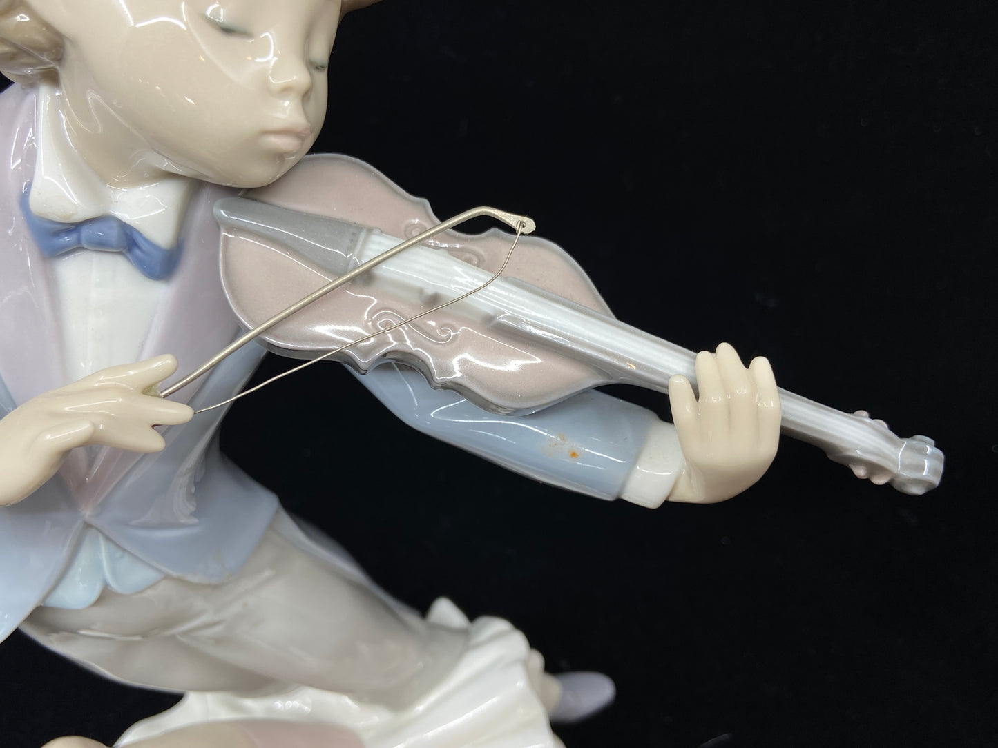 Lladro Captivating Melody #9688 (RYYW2Z)