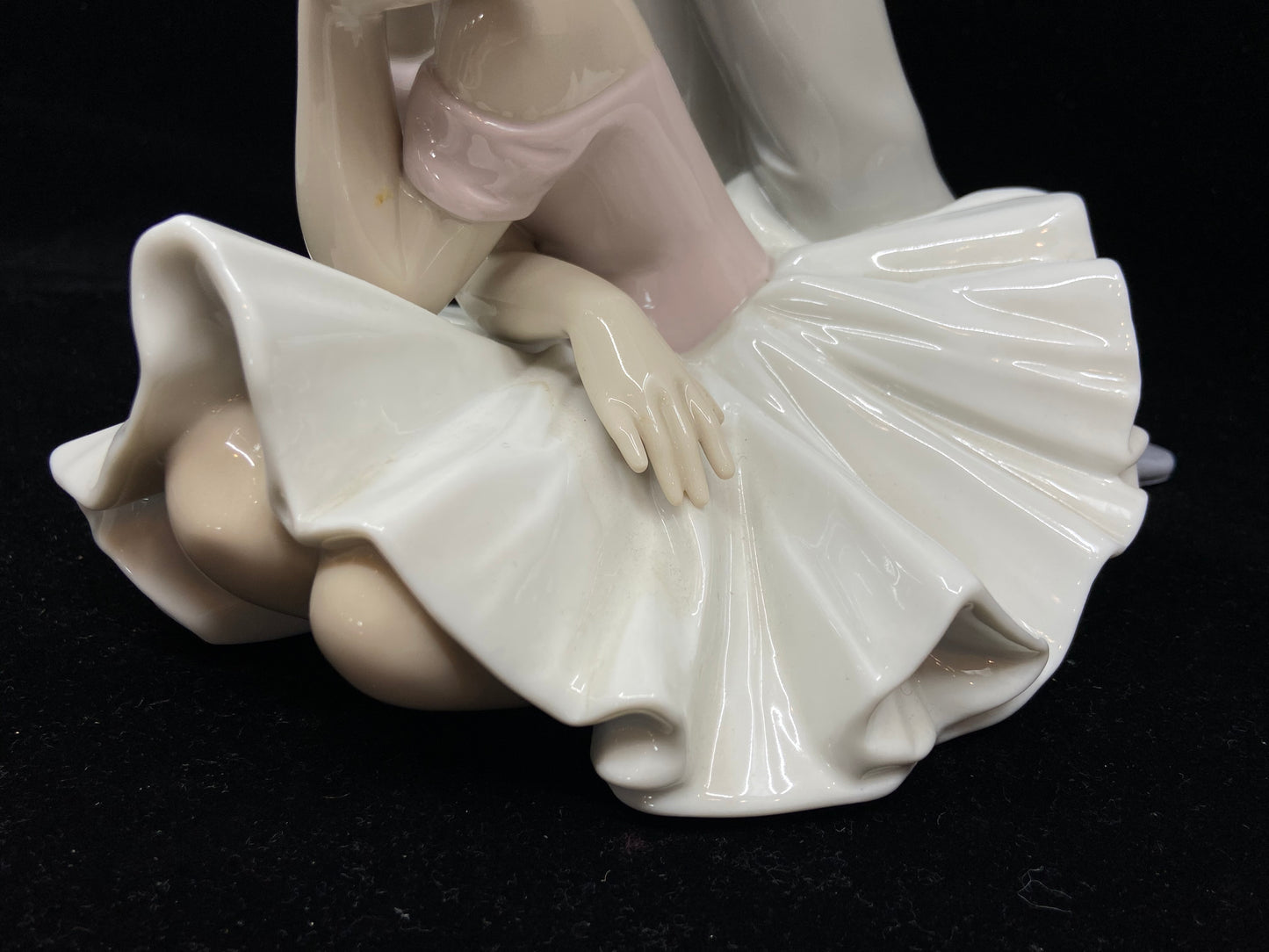 Lladro Captivating Melody #9688 (RYYW2Z)