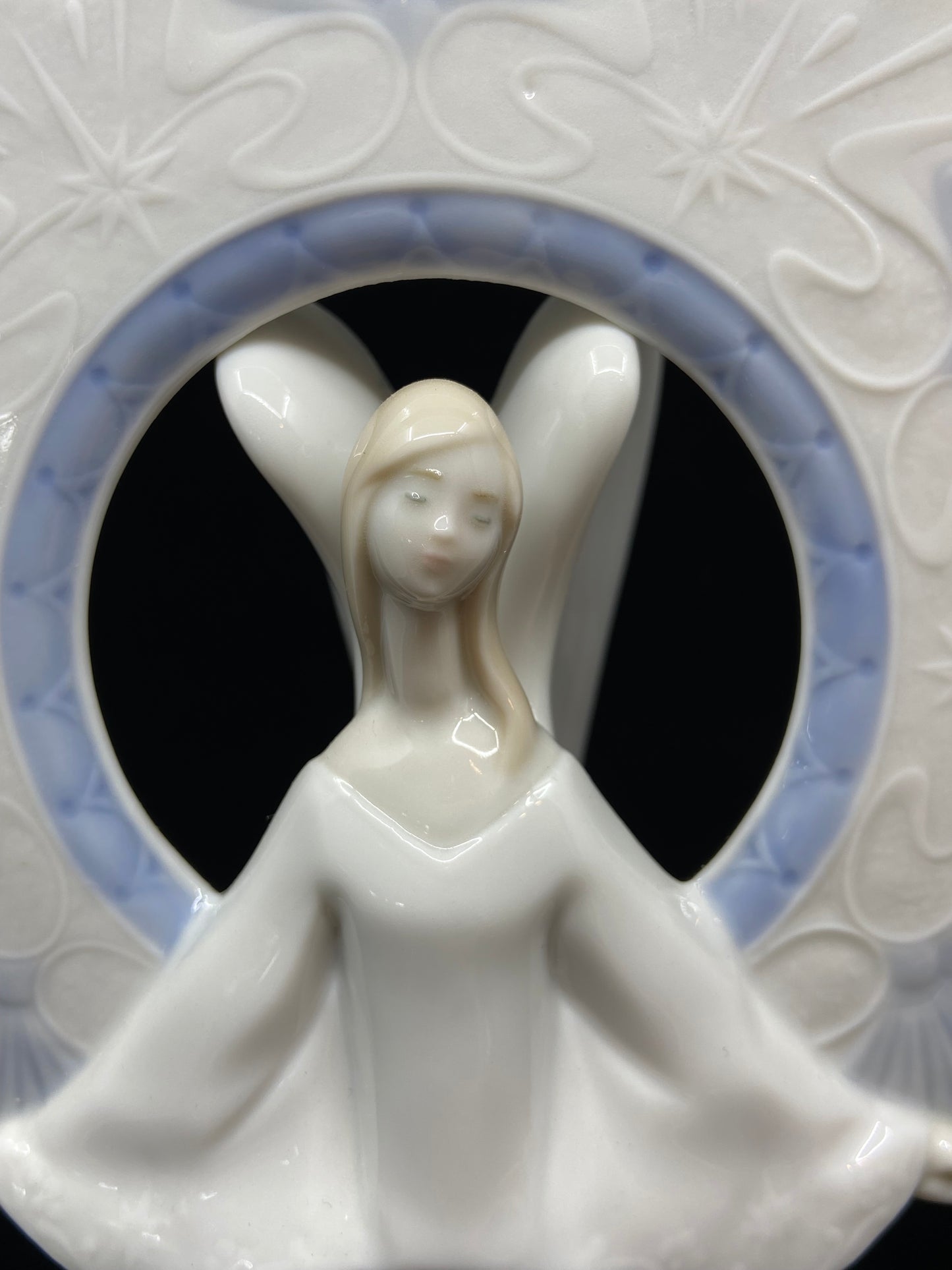 Lladro Angel of Light Tree Topper #6501 (1HZLJ4)