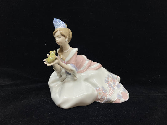 Lladro Princess and the Frog 2013-19 (EZAVBN)