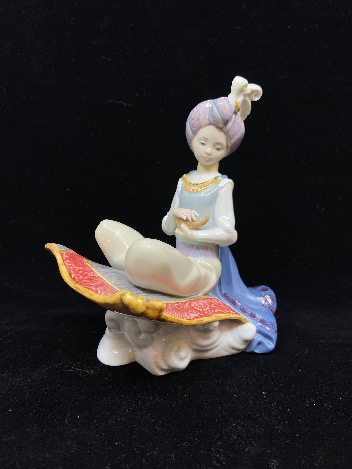 Lladro #8532 Aladdin (531GB4)