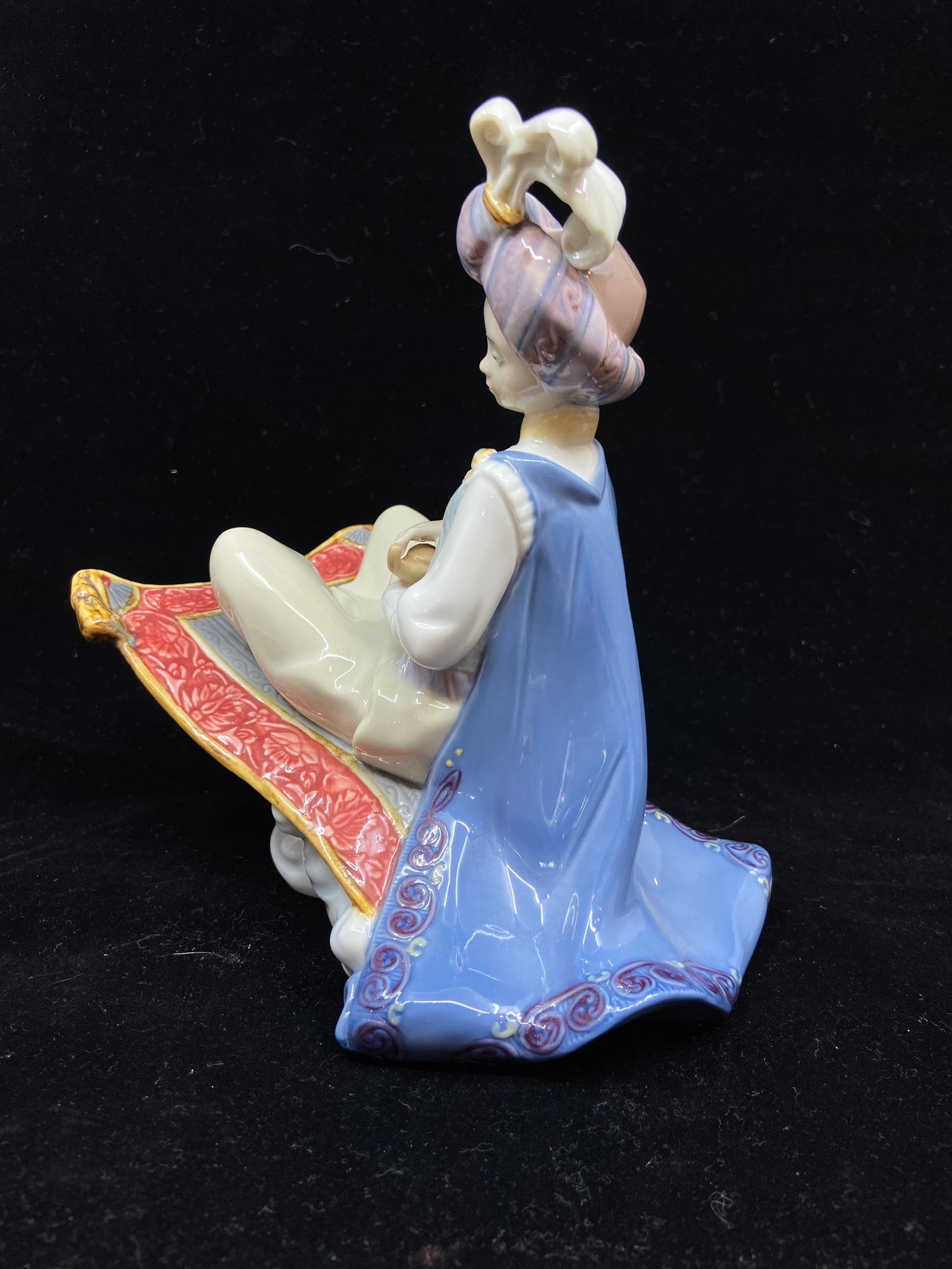 Lladro #8532 Aladdin (531GB4)