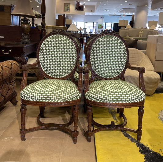 Set of 8 French Oval Back Dining Chairs AS IS (0AG005)