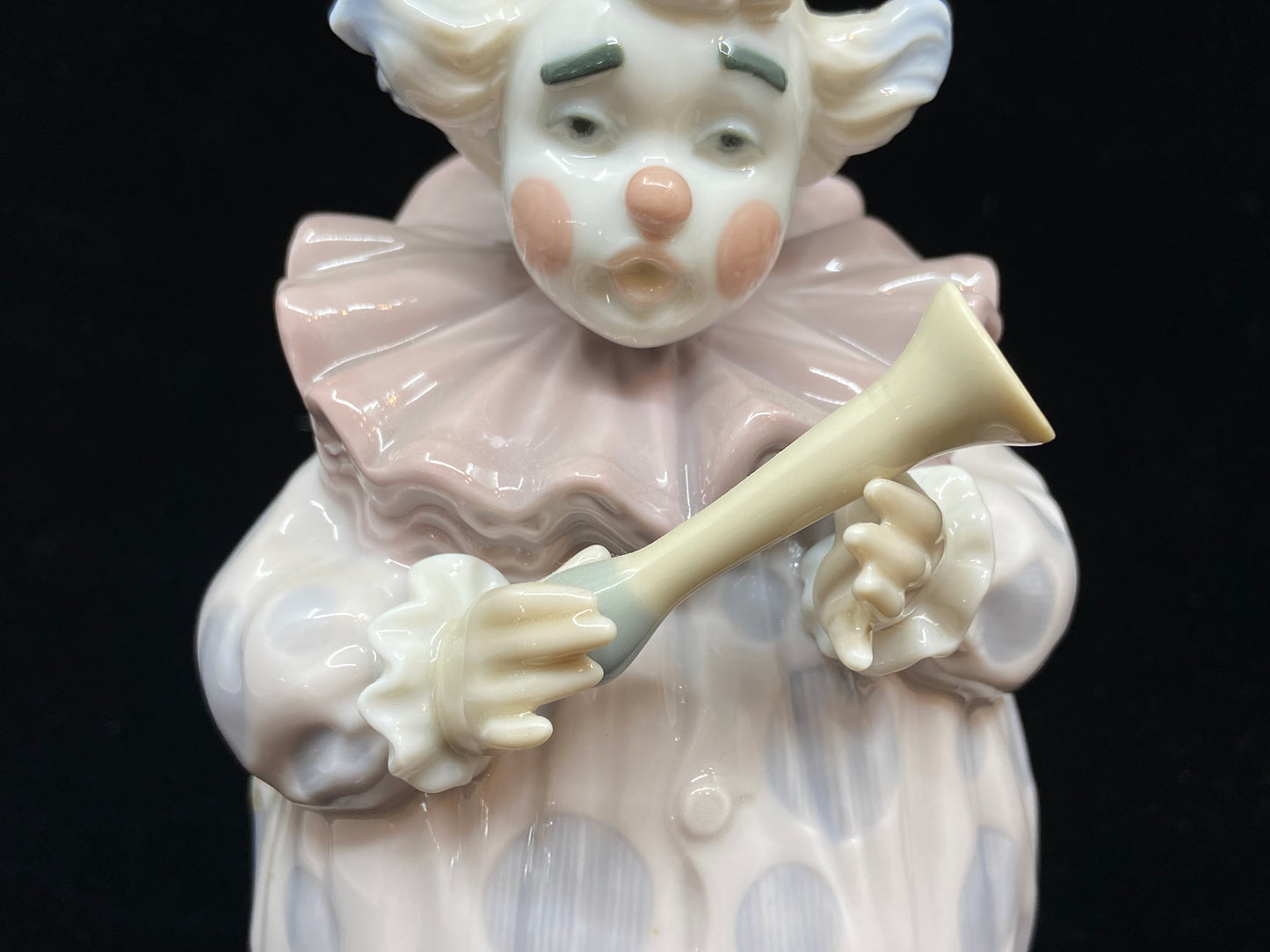 Lladro The Show Begins 2003-08 Clown Porcelain Figurine #6983 (W2L2BL)