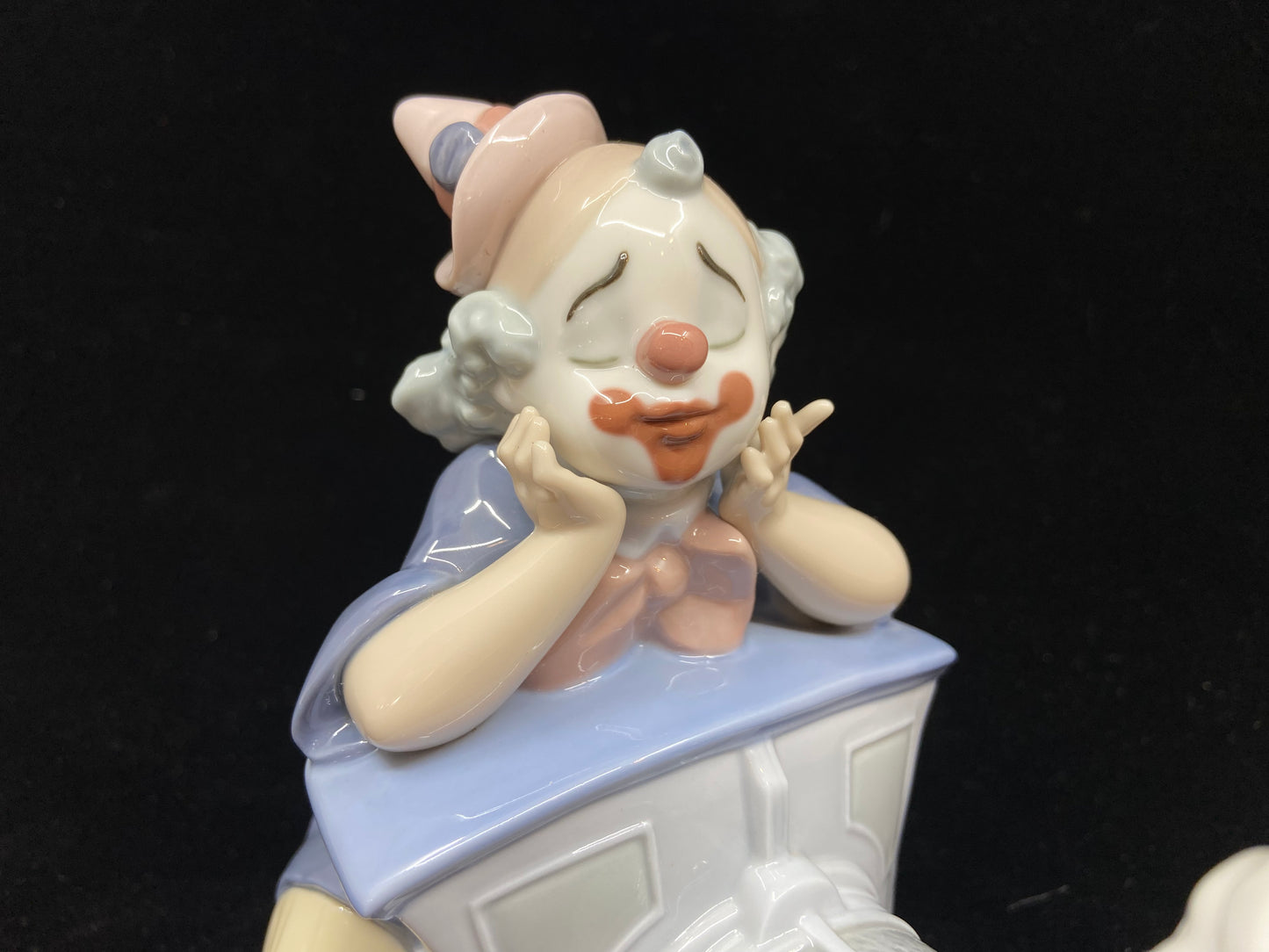 Lladro Circus Express #8138 (YAHFKB)