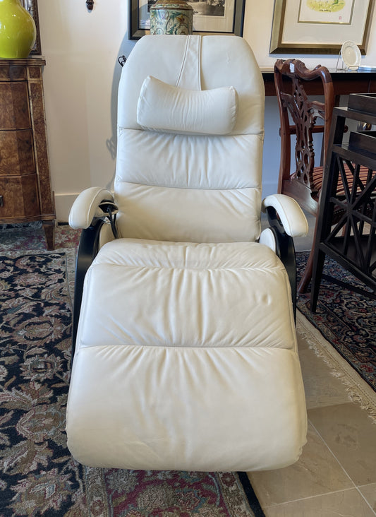 Zero Gravity Leather Recliner (0AG00M)