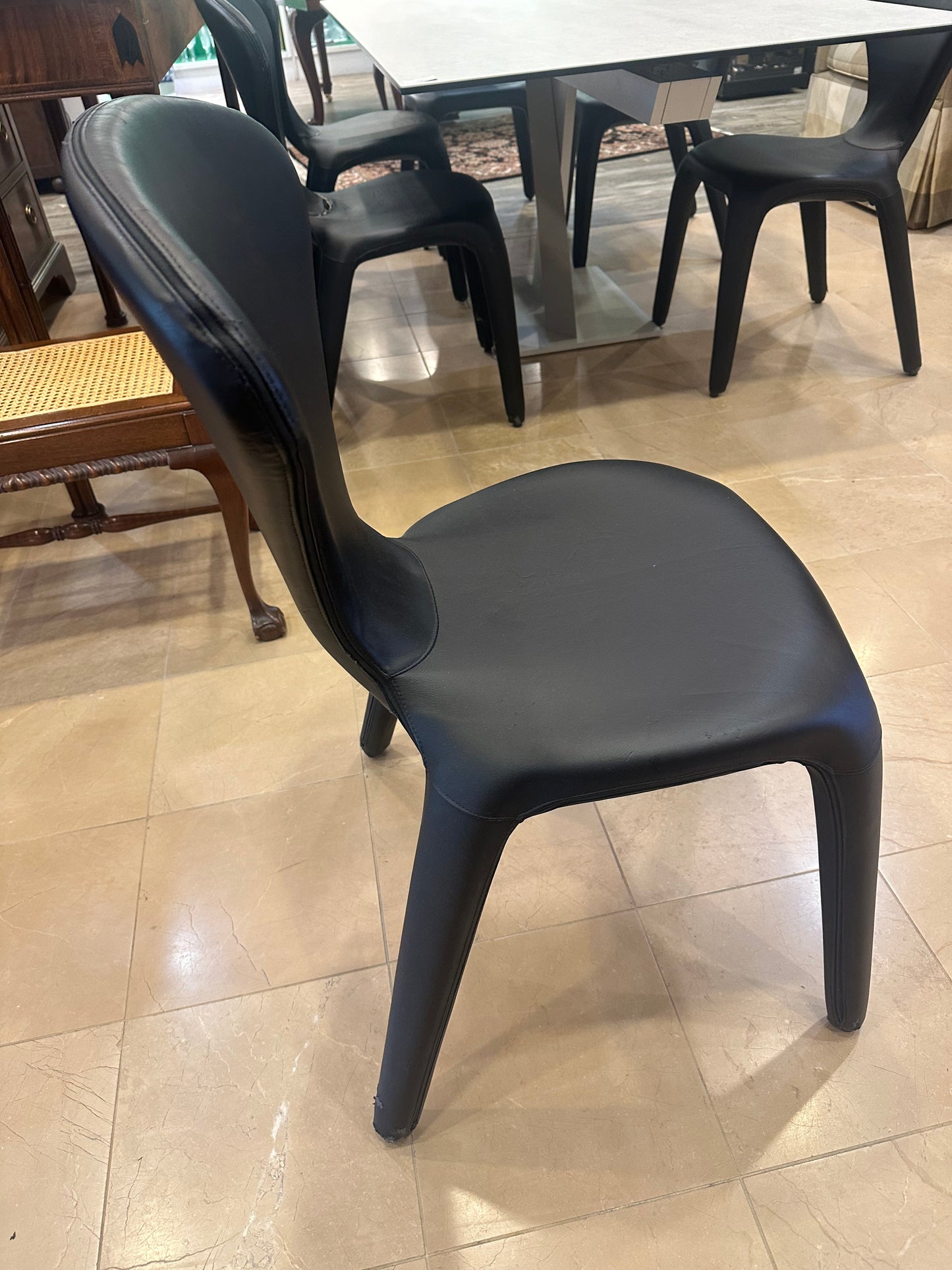 Roche Bobois Sacha Lakic MARYLIN Chair AS IS (NU7Q69)