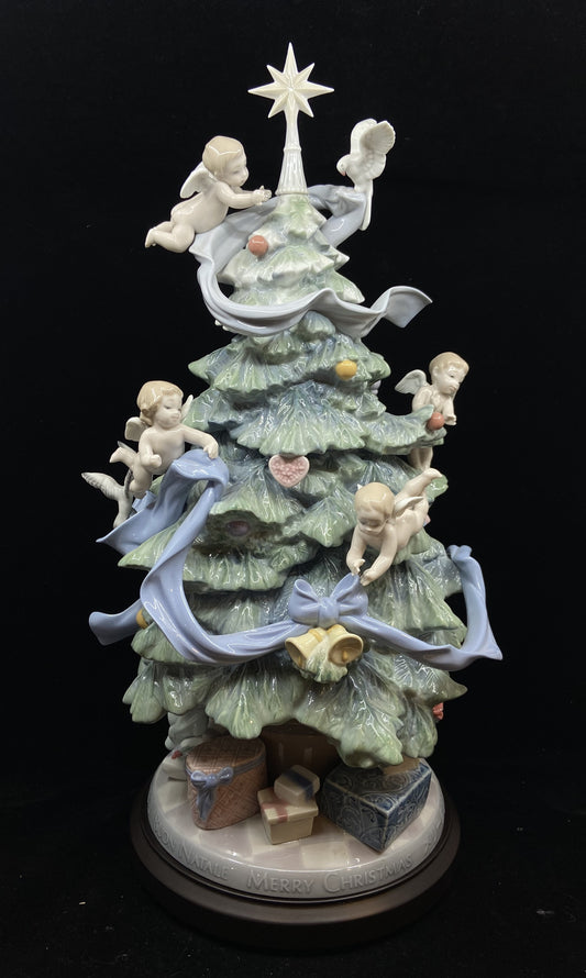 Lladro #8477 Limited Edition Great Christmas Tree 132/2000 (TSGBVD)