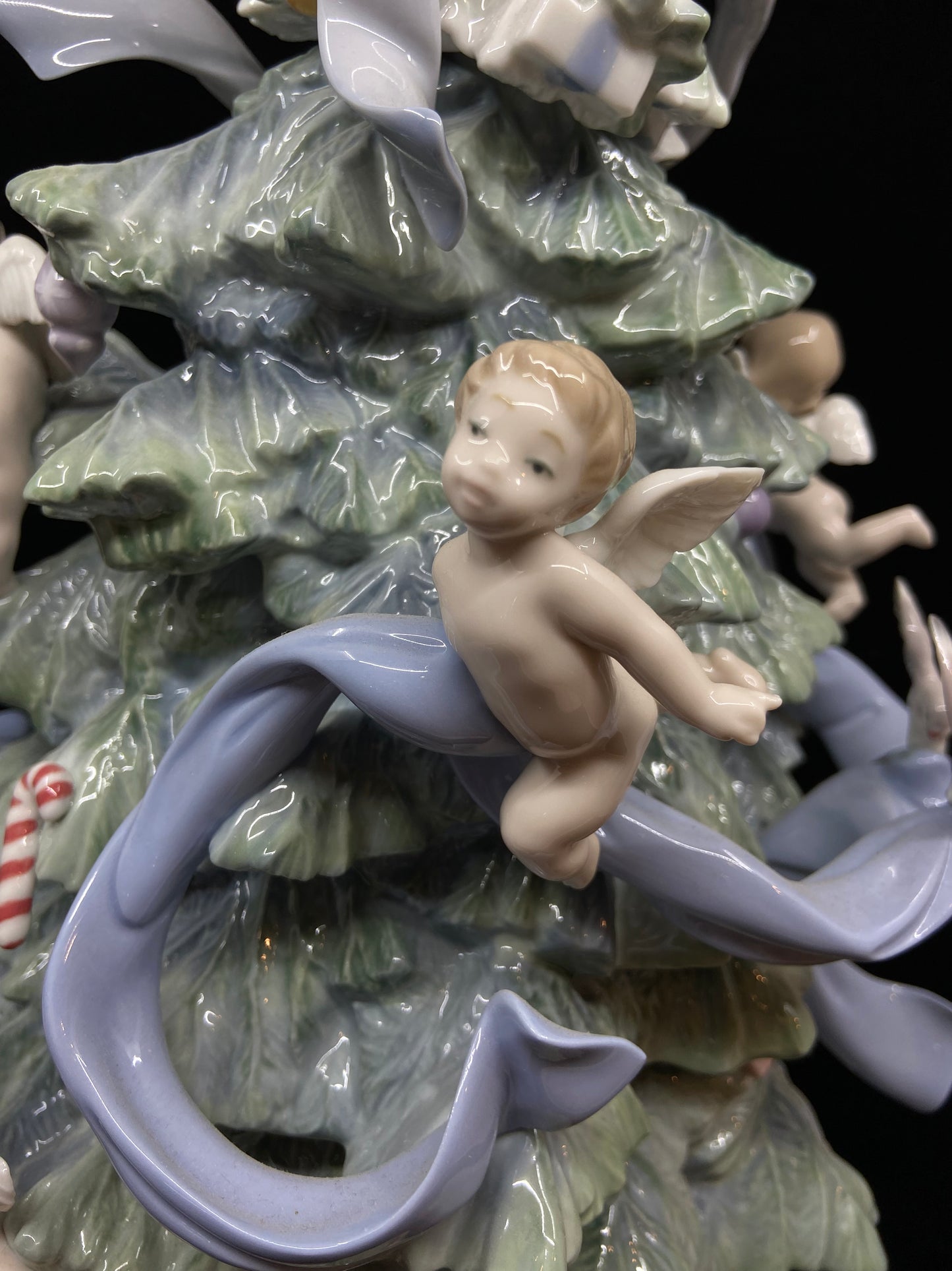 Lladro #8477 Limited Edition Great Christmas Tree 132/2000 (TSGBVD)