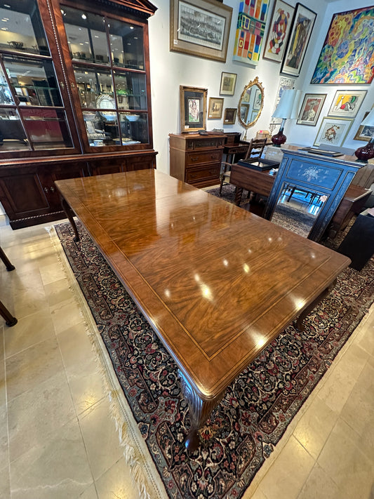 Baker Stately Homes Dining Table (R1DR2L)
